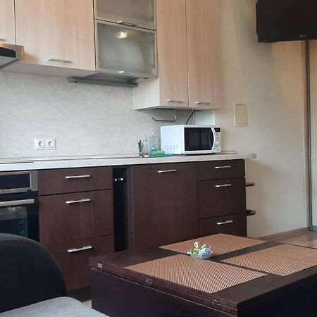 Апартаменти Jaukus Apartamentai Шяуляй Екстер'єр фото