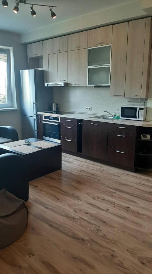 Апартаменти Jaukus Apartamentai Шяуляй Екстер'єр фото