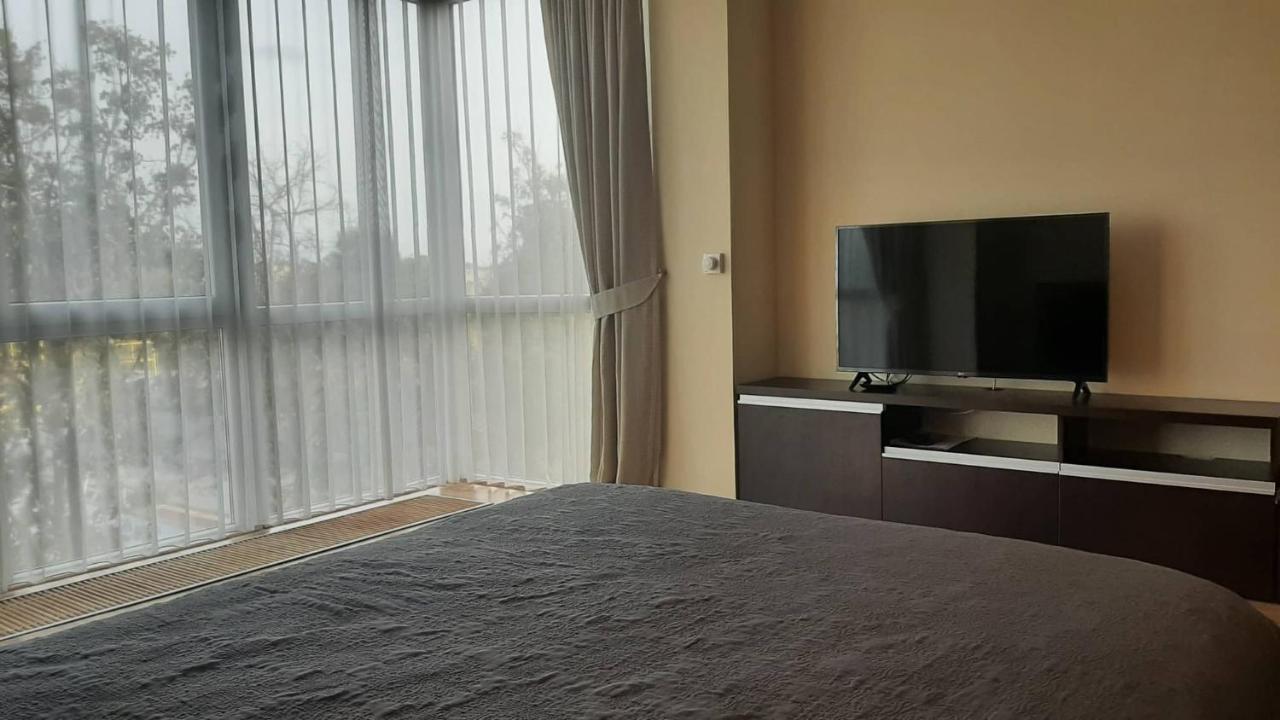 Апартаменти Jaukus Apartamentai Шяуляй Екстер'єр фото